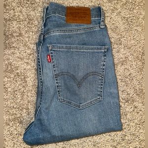 Levi’s Mile High Super Skinny size 28